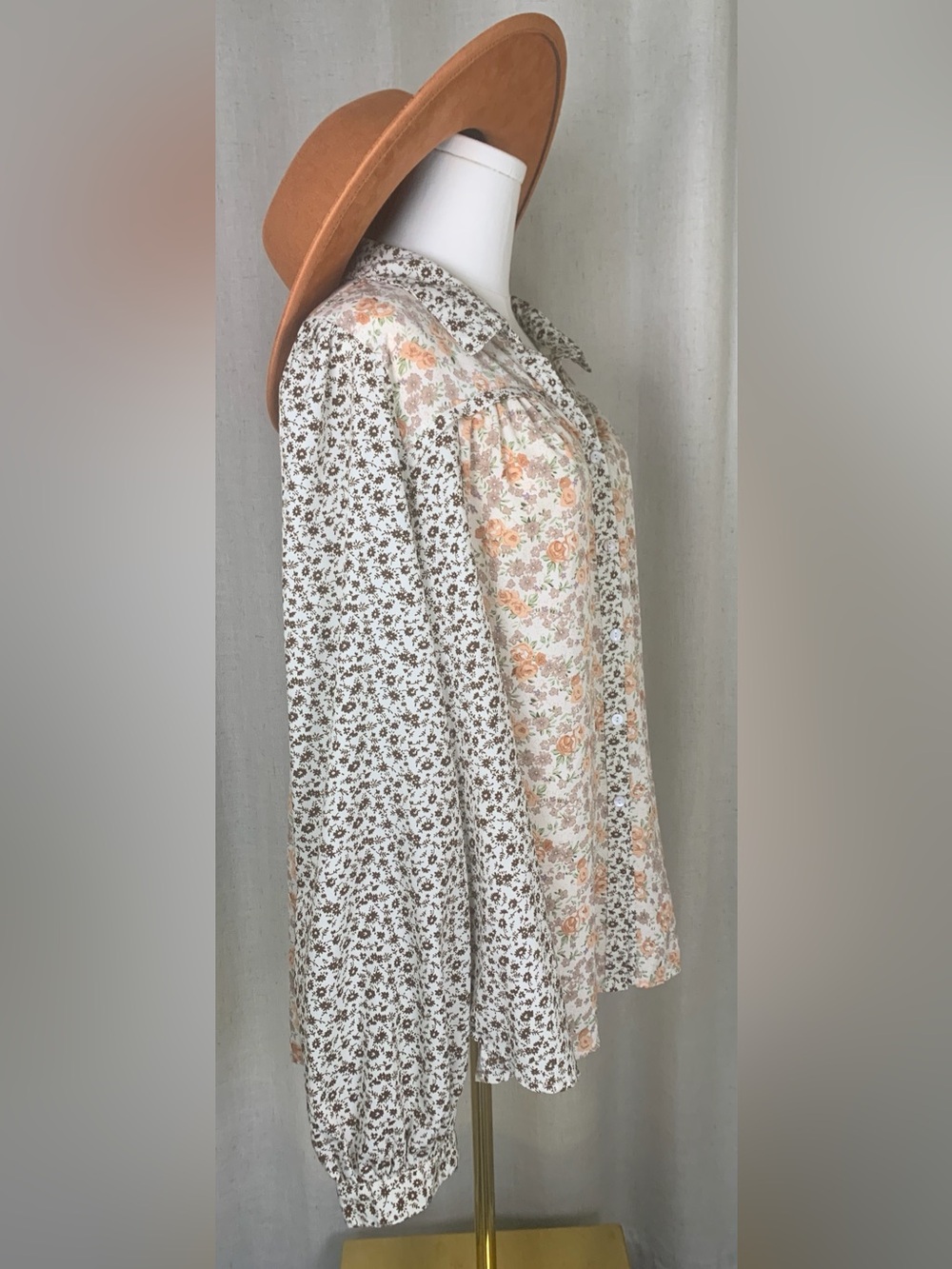 Umgee Cream Floral Button-Down Shirt with Peach Roses - Picture 3 of 9